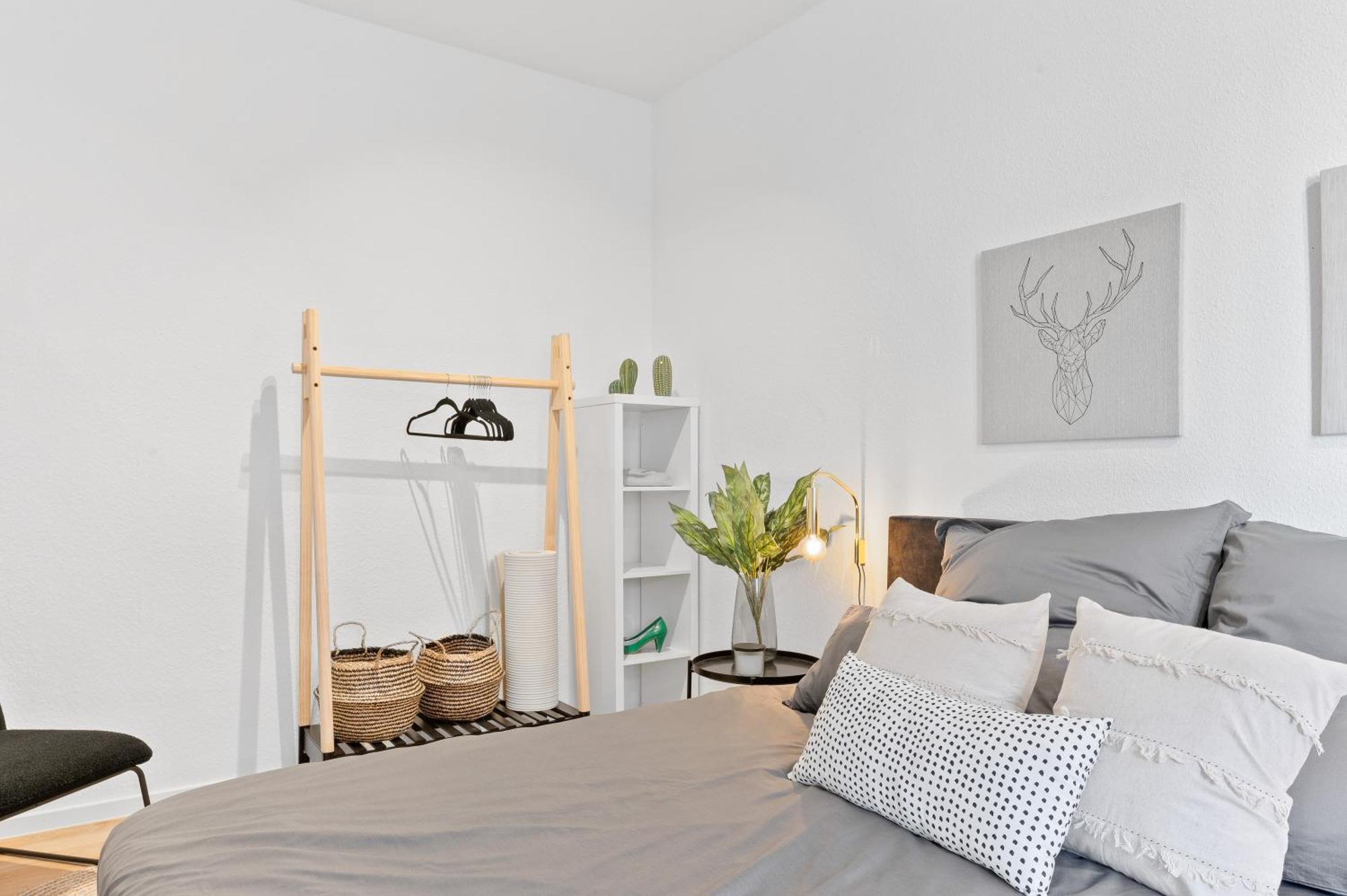 Helle Zentrumsnahe Familienfreundliche Ferienwohnung Fellbach Buitenkant foto